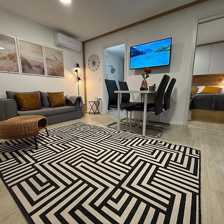 Mobile Home Mare Blu Рованиска Екстериор снимка