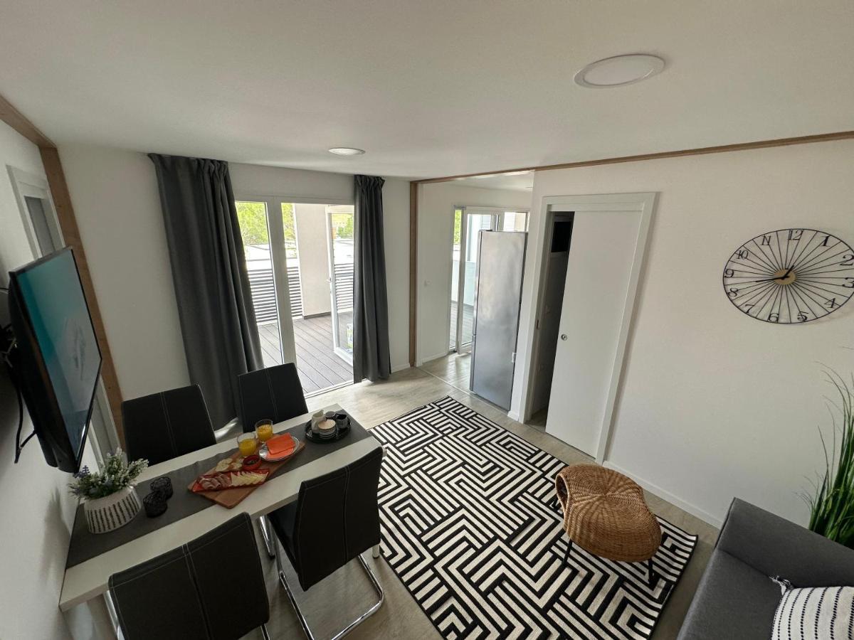 Mobile Home Mare Blu Рованиска Екстериор снимка