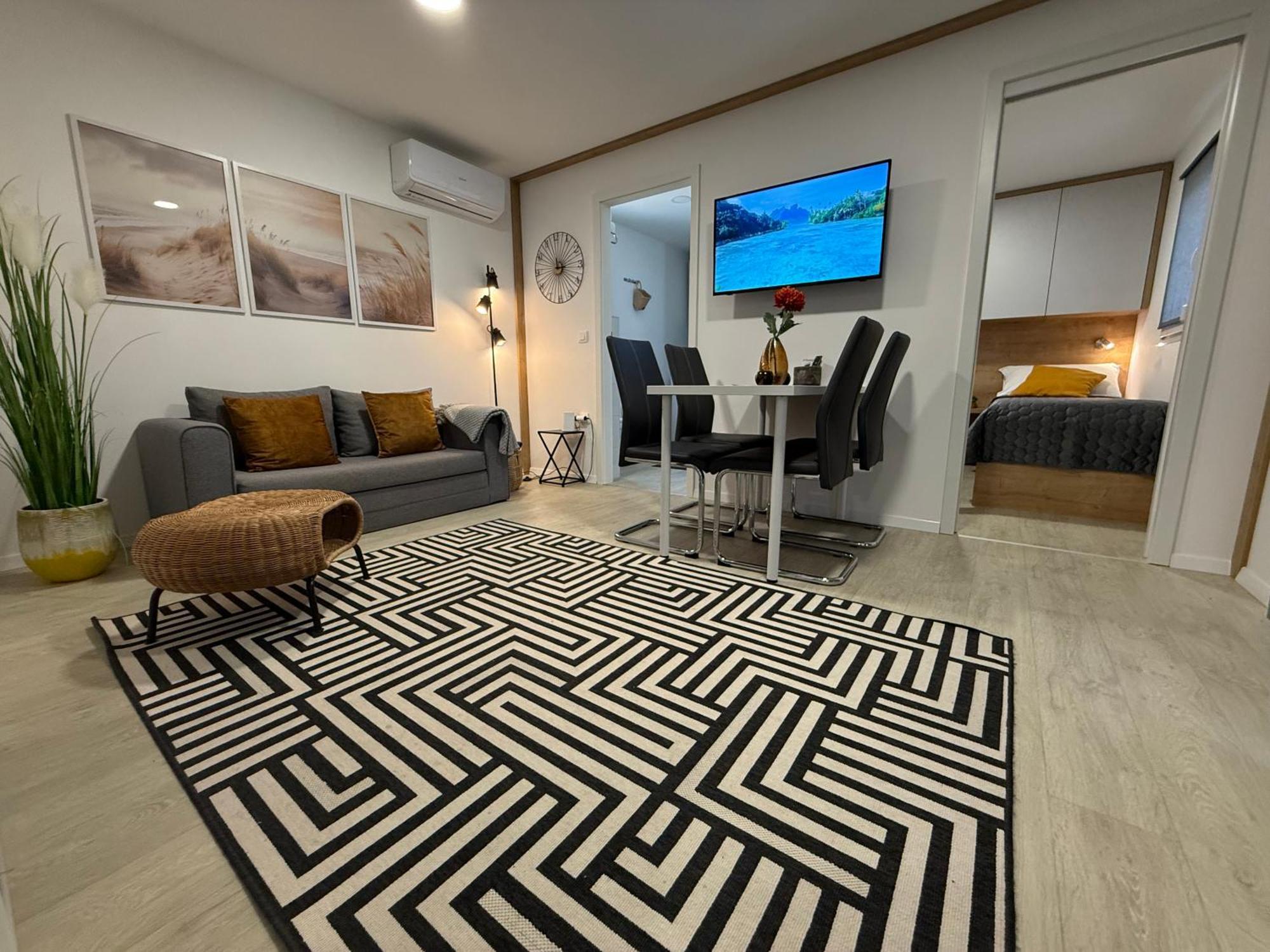 Mobile Home Mare Blu Рованиска Екстериор снимка